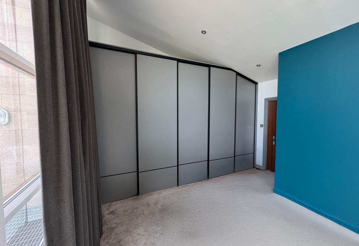 Buil-in Wardrobes in Dunfermline -DC Sliding Wardrobes